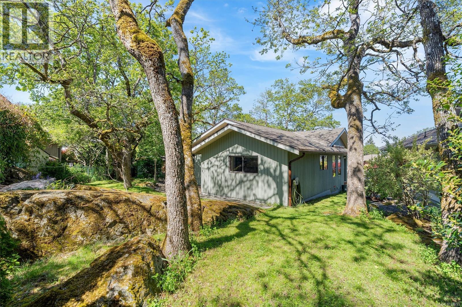 4066 Nicholson Court, Saanich
