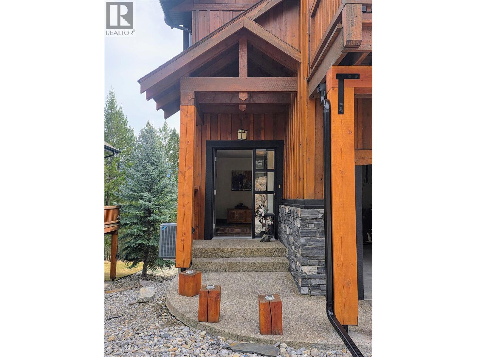 2600 Riverrock Way Unit# 5, Invermere