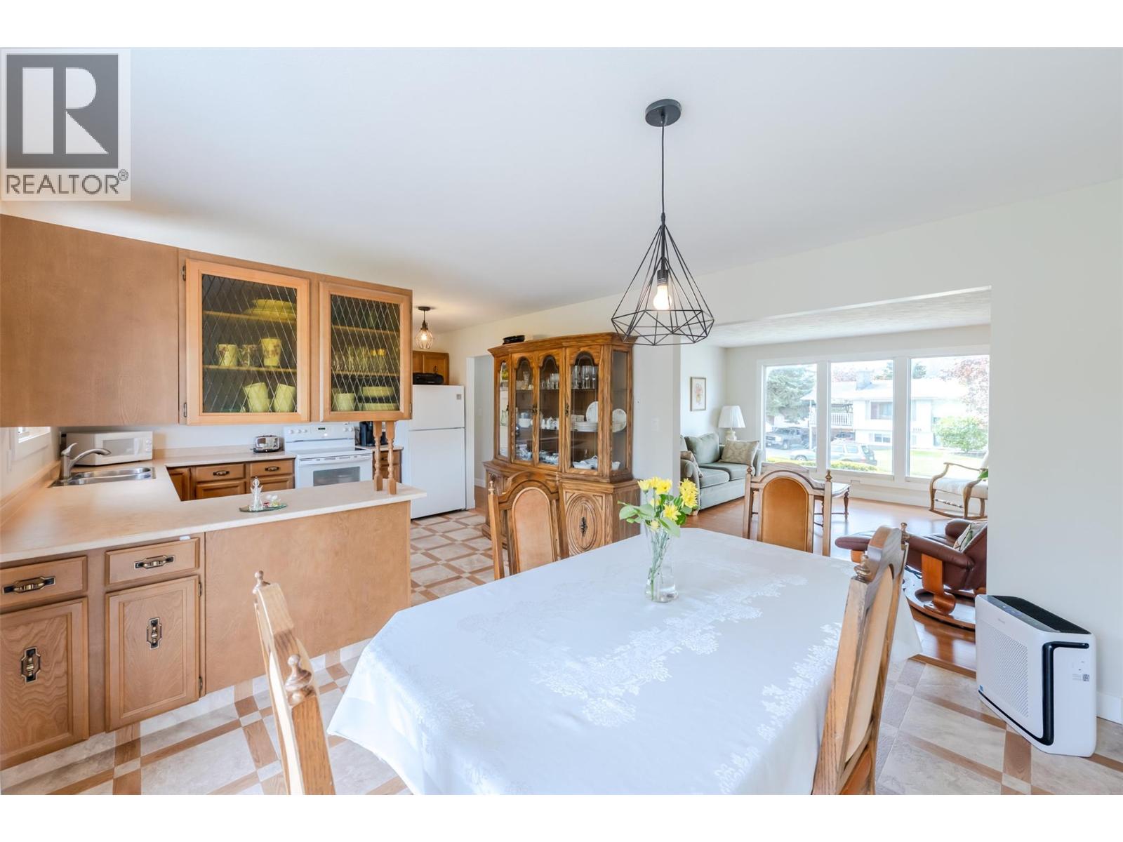 2516 Nicolson Street, Penticton