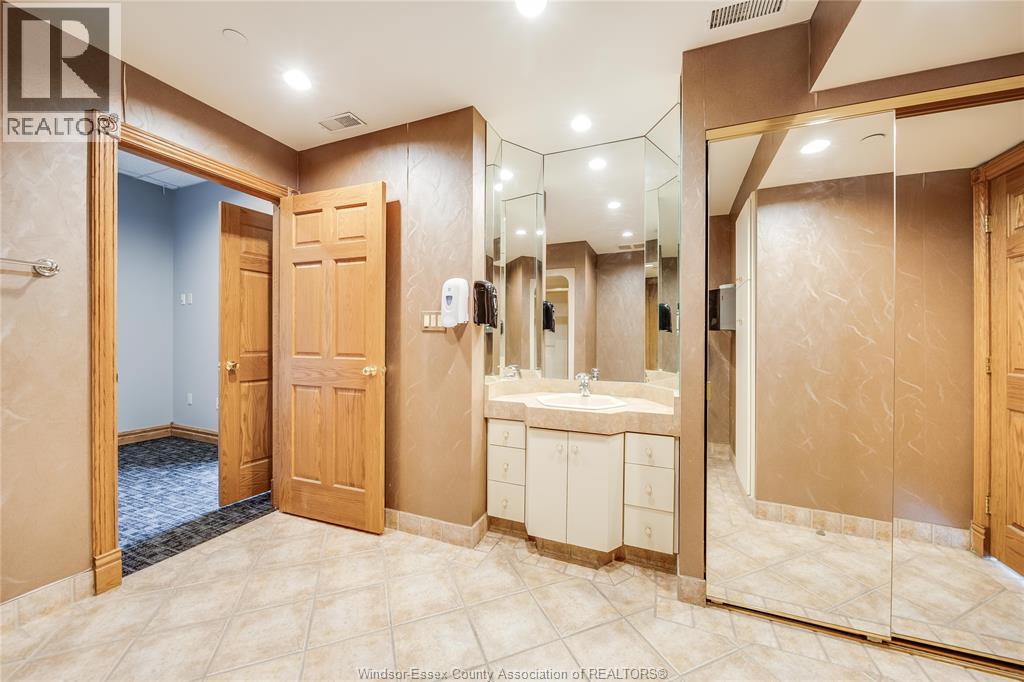 515 RIVERSIDE DRIVE West Unit# 104A, Windsor, Ontario — Photo 8