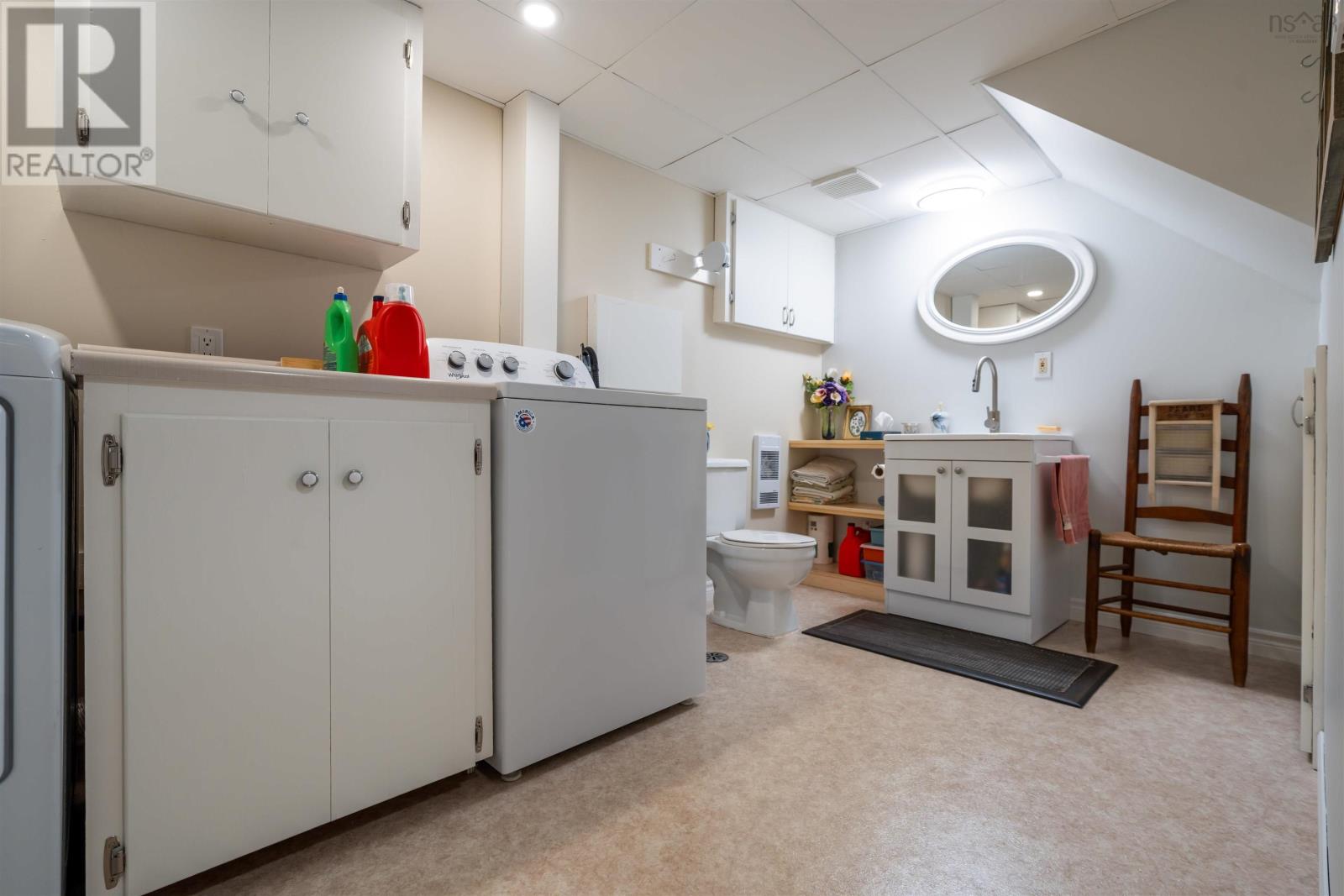 Property 33 of 42 of 179 CEDAR Street