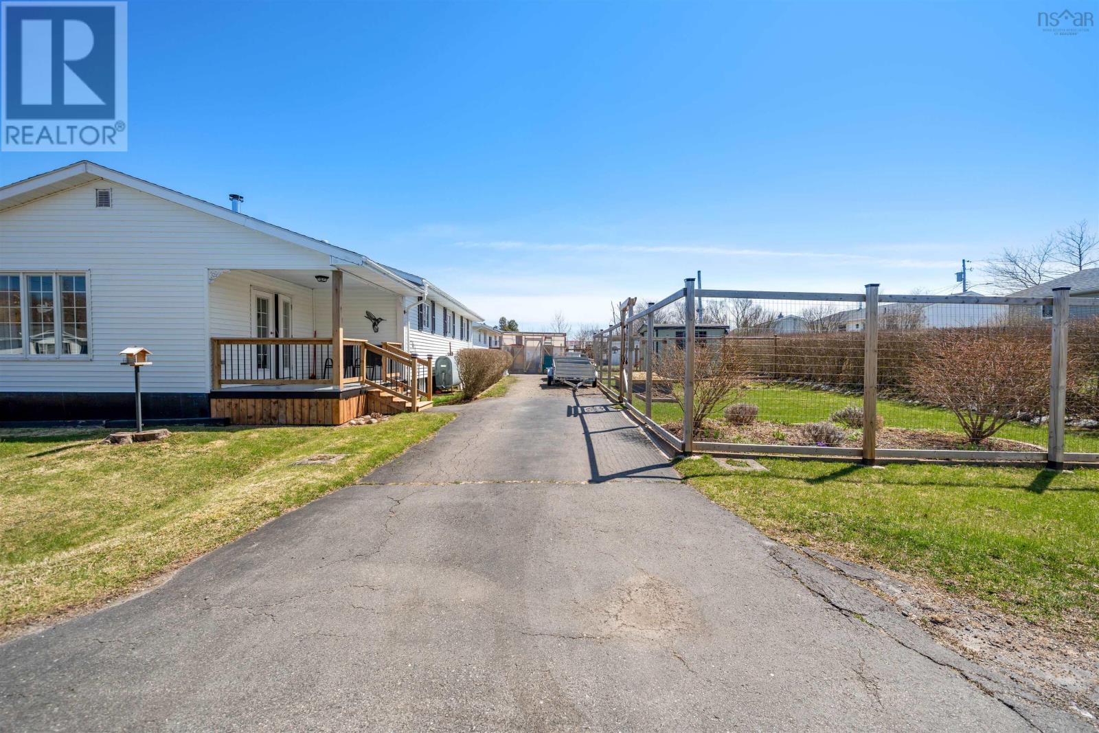 Property 5 of 42 of 179 CEDAR Street