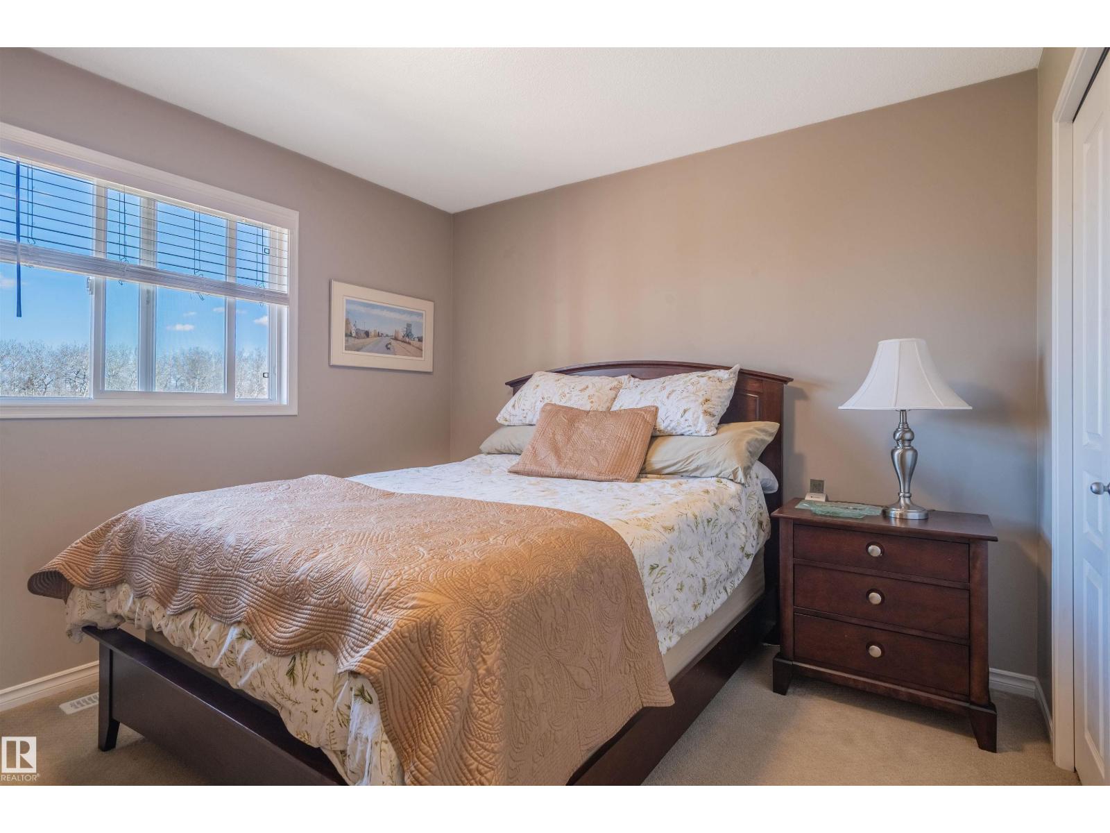 121 ELLINGTON CR, St. Albert