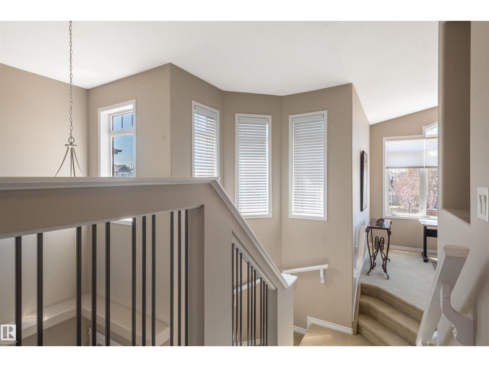 121 ELLINGTON CR, St. Albert