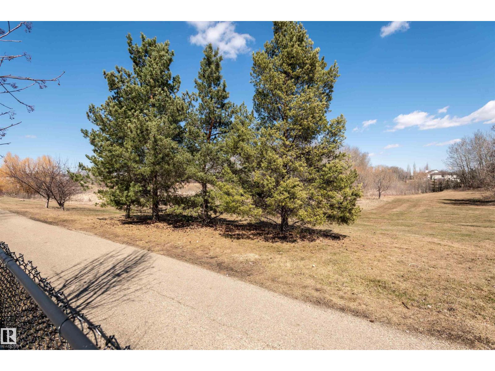 121 ELLINGTON CR, St. Albert