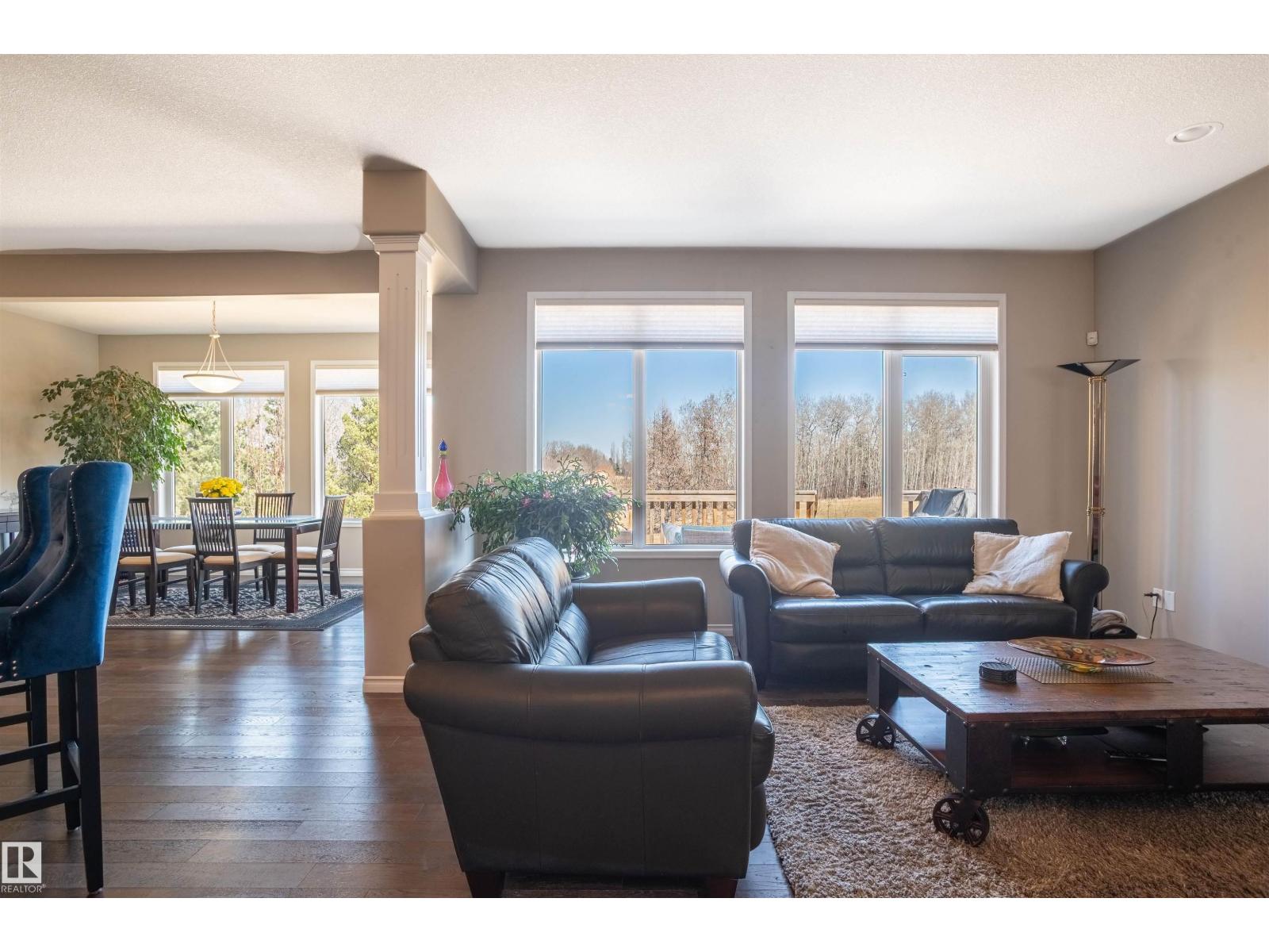 121 ELLINGTON CR, St. Albert