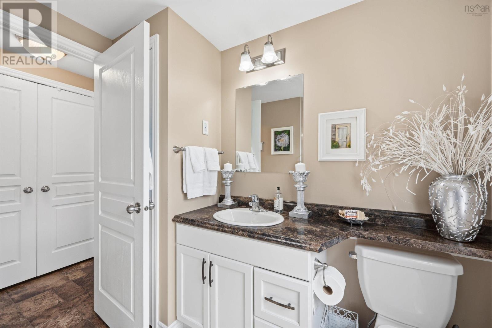 Property 23 of 36 of 5 Spring Crescent