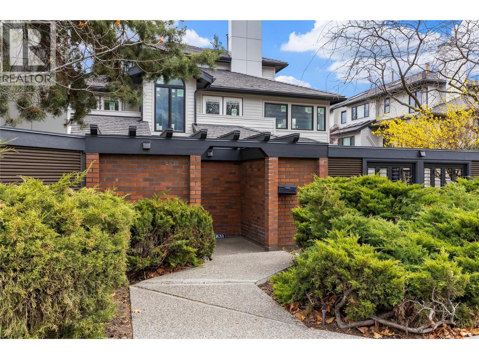 2831 Abbott Street, Kelowna