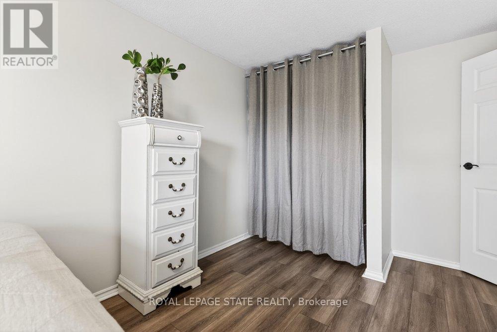 2233 MELISSA CRESCENT - 31