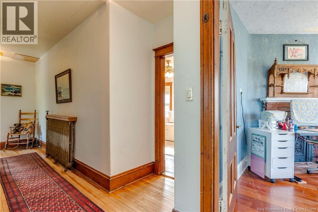 657 Royal Road - 27