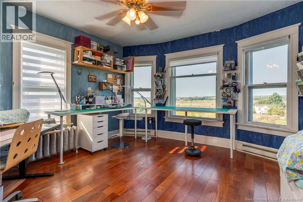 657 Royal Road - 28