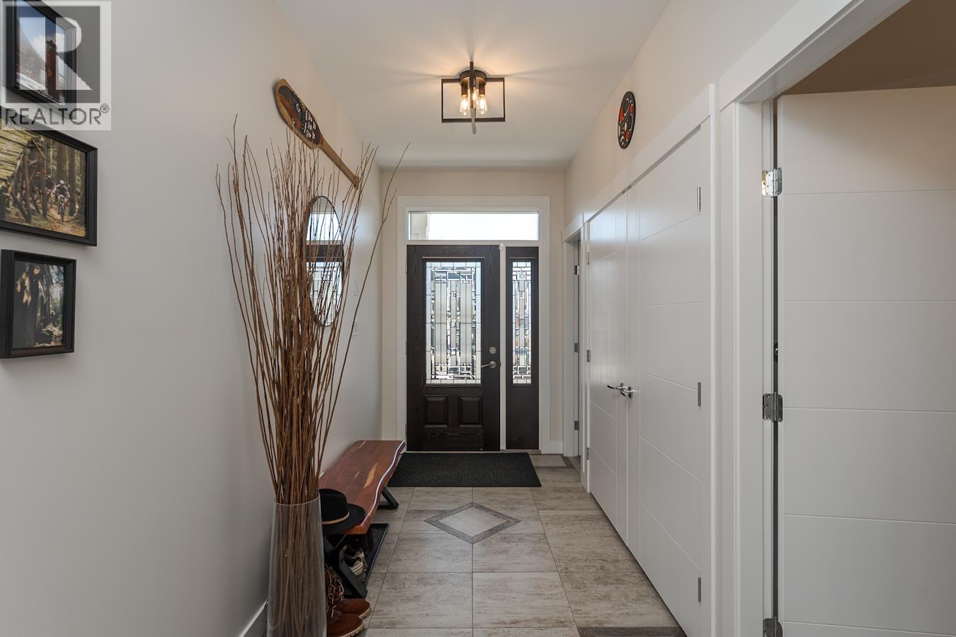 3475 PARKVIEW CRESCENT - 2