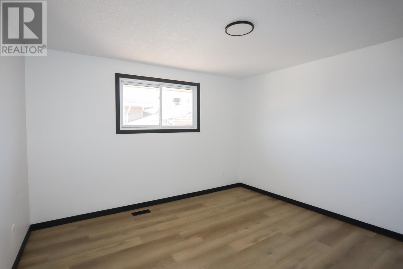 35 Pozzebon CRES, Sault Ste. Marie, Ontario, P6C6A7 — Photo 18