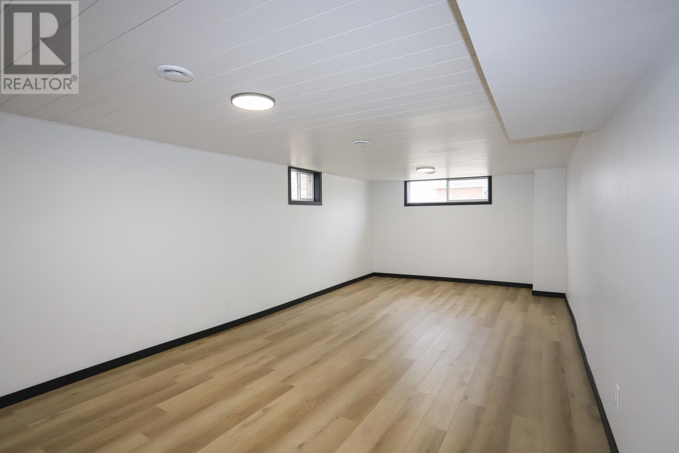 35 Pozzebon CRES, Sault Ste. Marie, Ontario, P6C6A7 — Photo 33