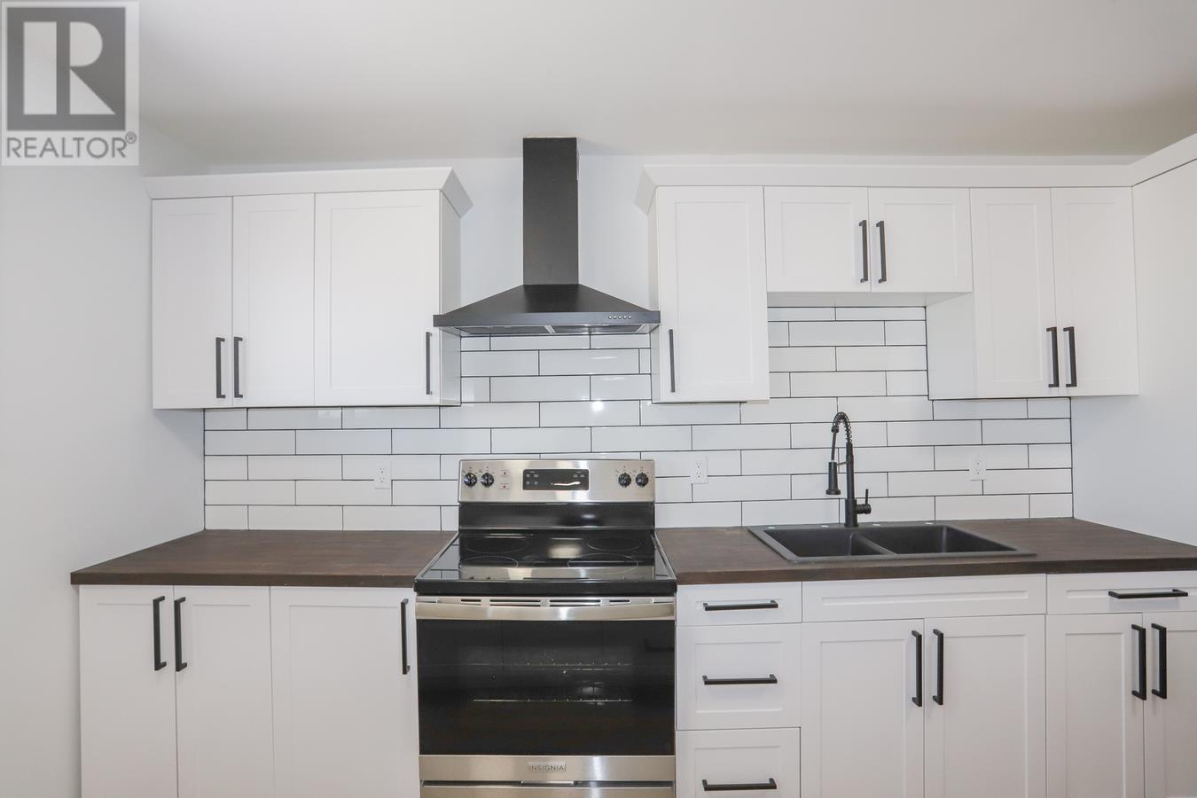 35 Pozzebon CRES, Sault Ste. Marie, Ontario, P6C6A7 — Photo 7