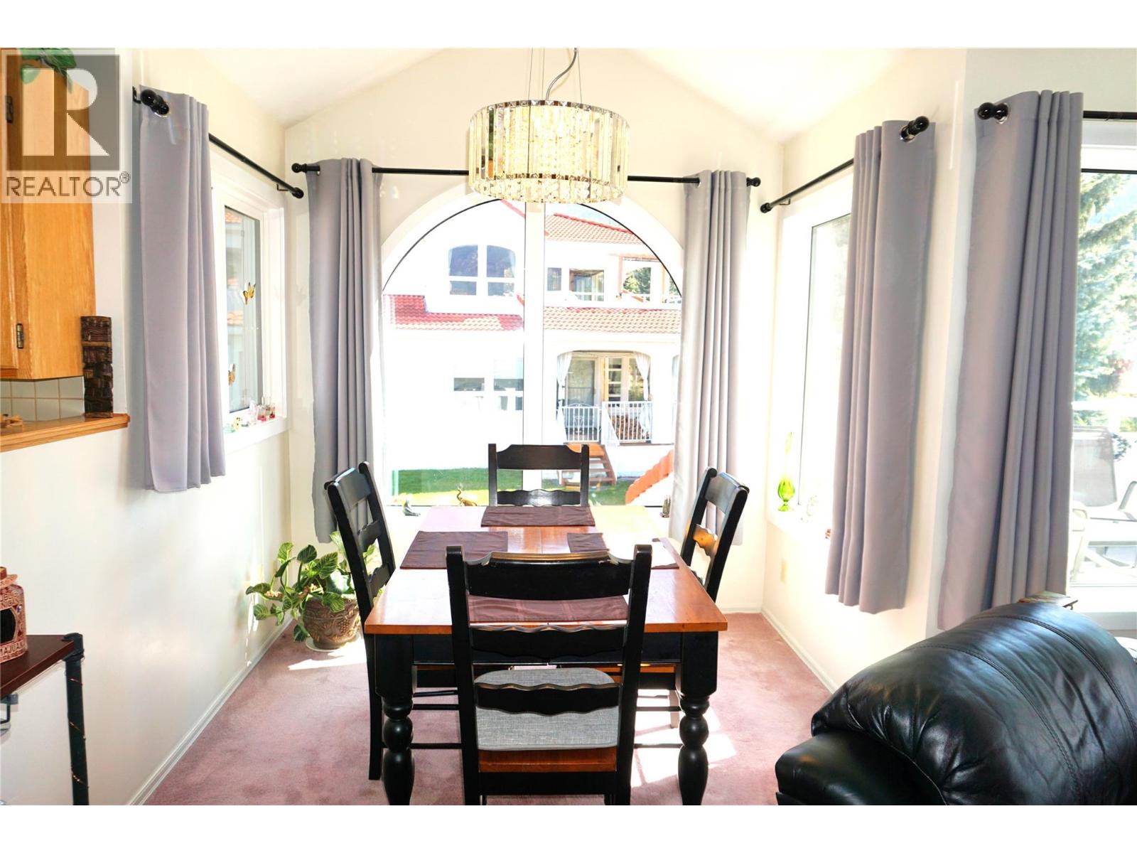 5054 RIVERVIEW Road Unit# 17, Fairmont Hot Springs