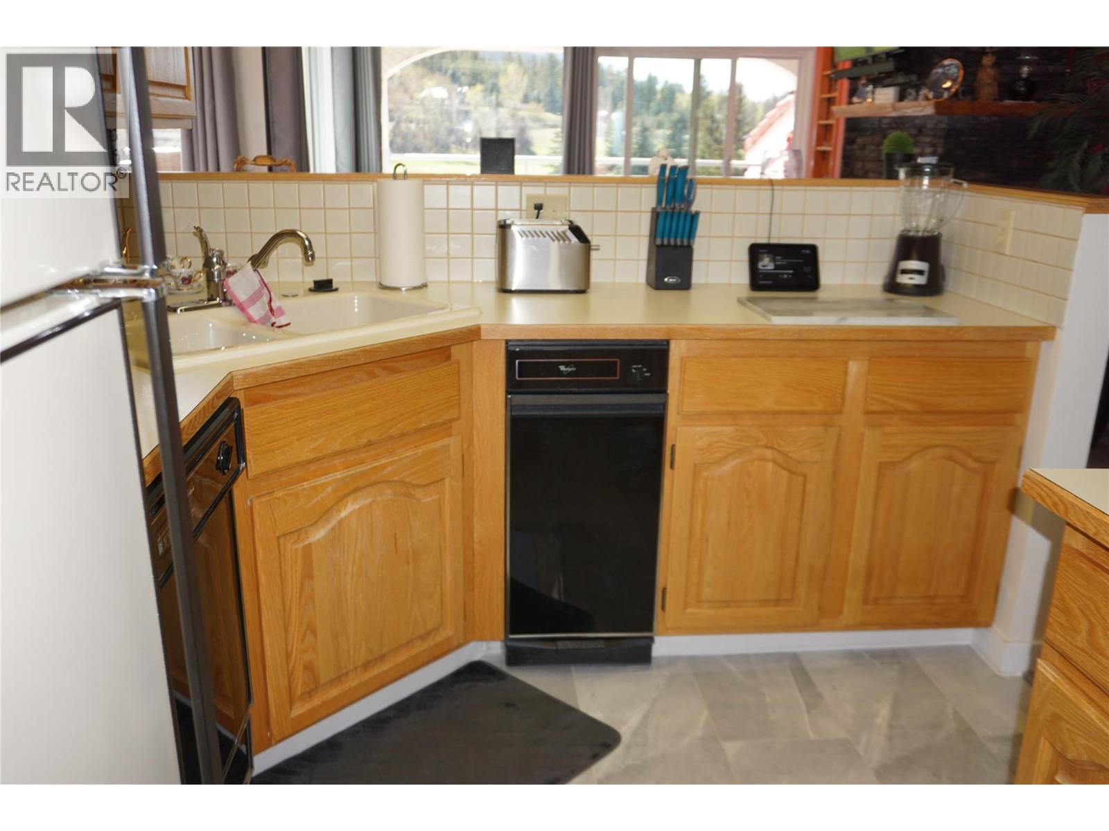 5054 RIVERVIEW Road Unit# 17, Fairmont Hot Springs