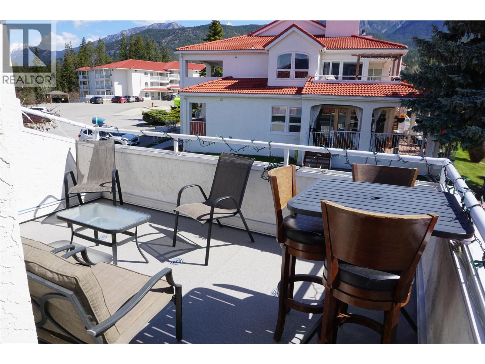 5054 RIVERVIEW Road Unit# 17, Fairmont Hot Springs