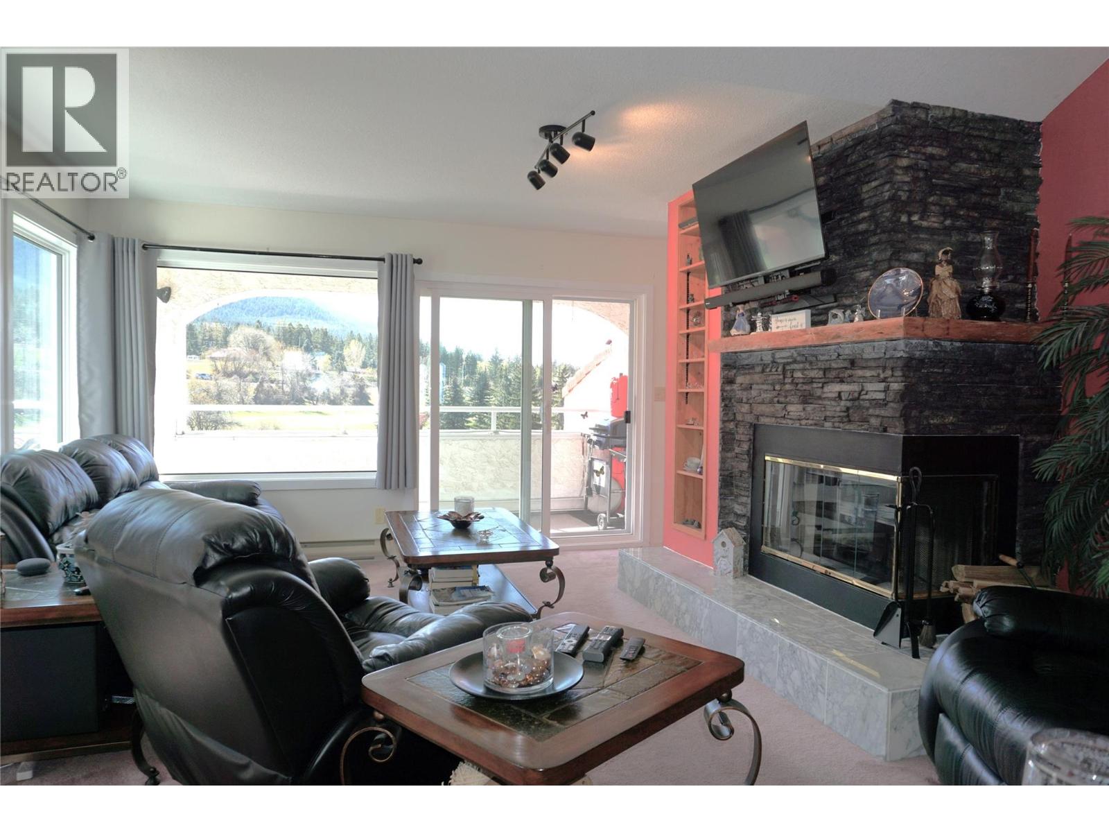 5054 RIVERVIEW Road Unit# 17, Fairmont Hot Springs