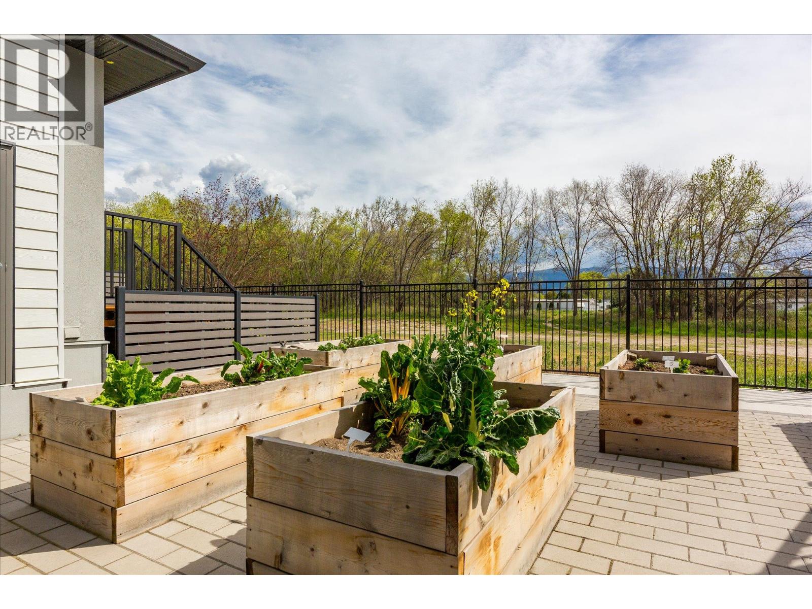 16 1225 Findlay Road, Kelowna