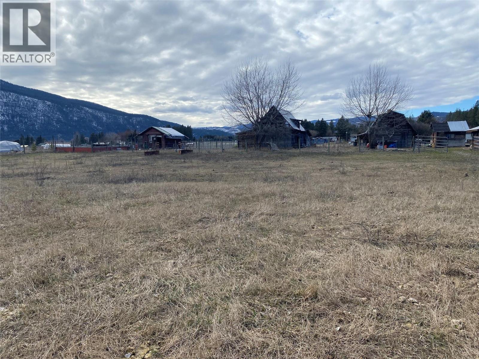 5945 Darcy Road - 21