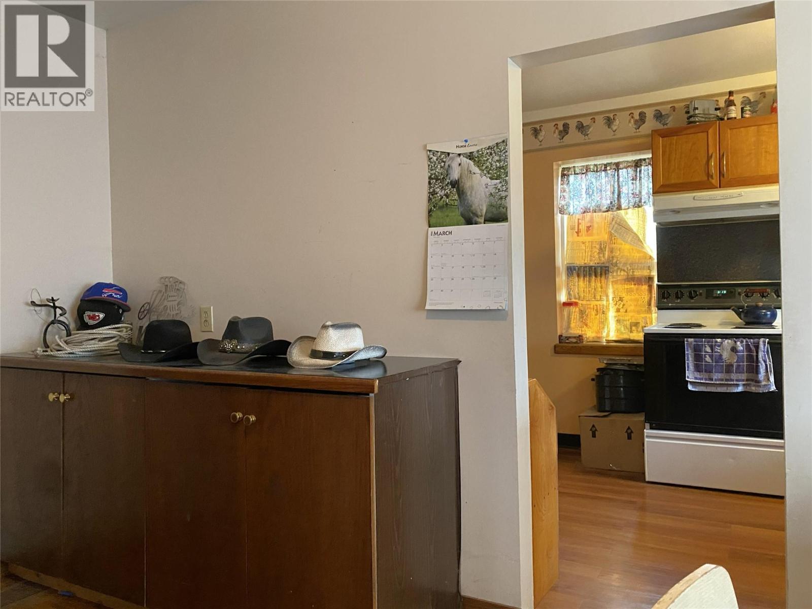 5945 Darcy Road - 4