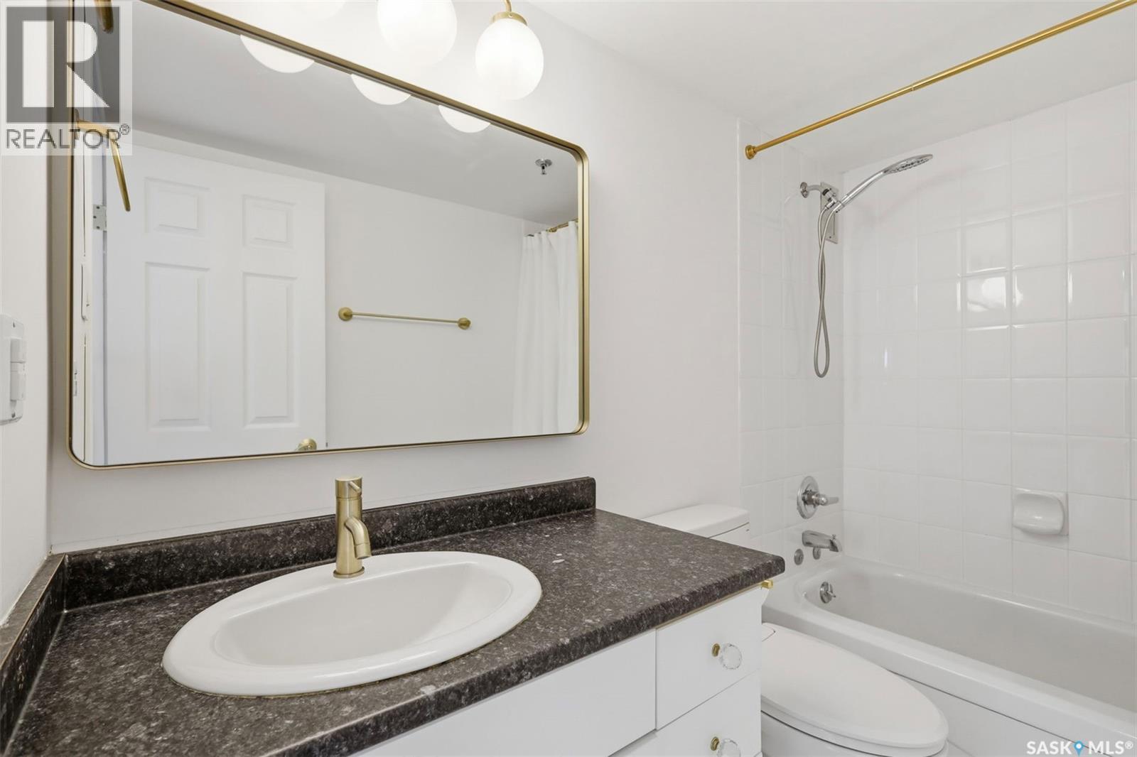 #501 717 Victoria AVENUE - 18