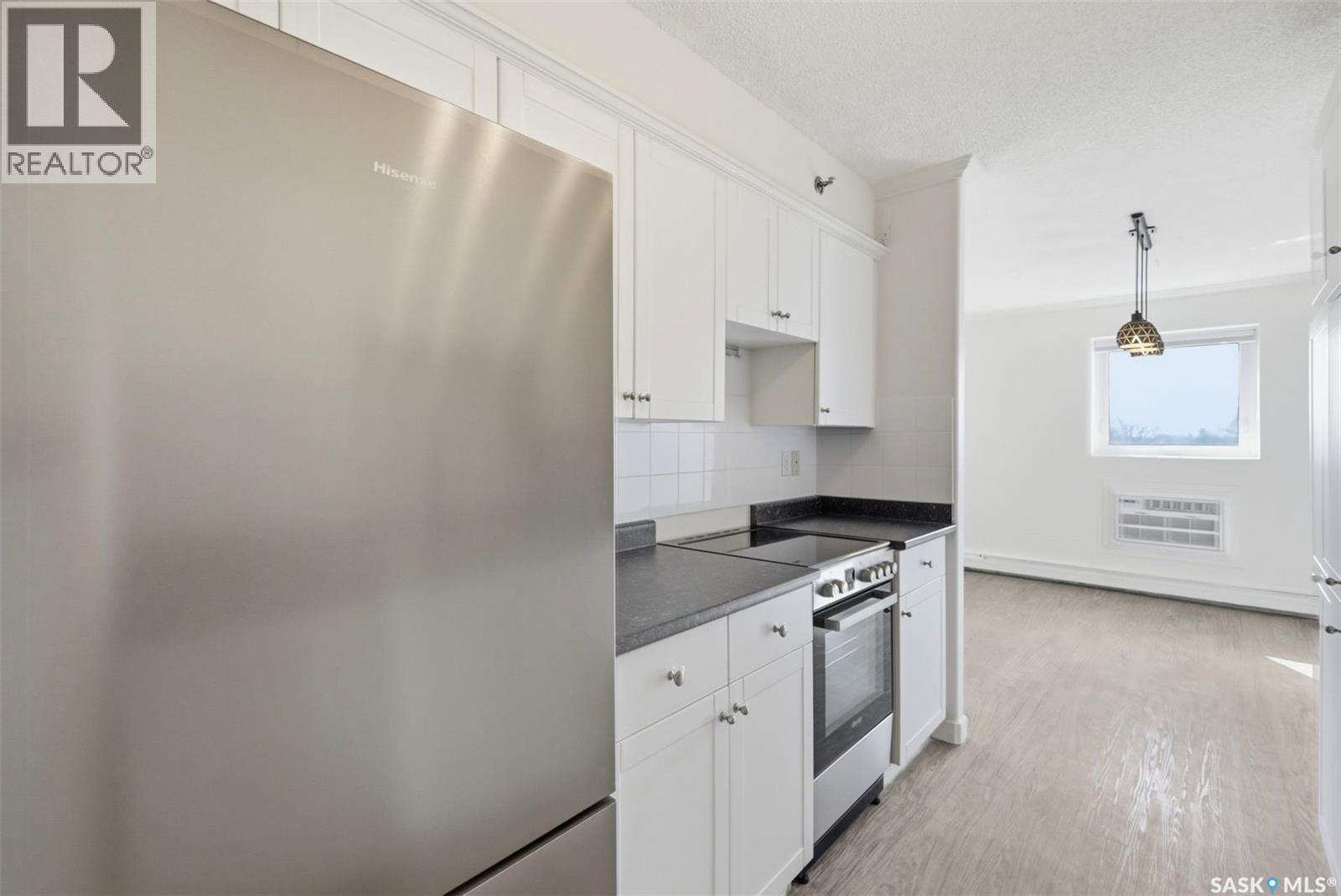 #501 717 Victoria AVENUE - 6
