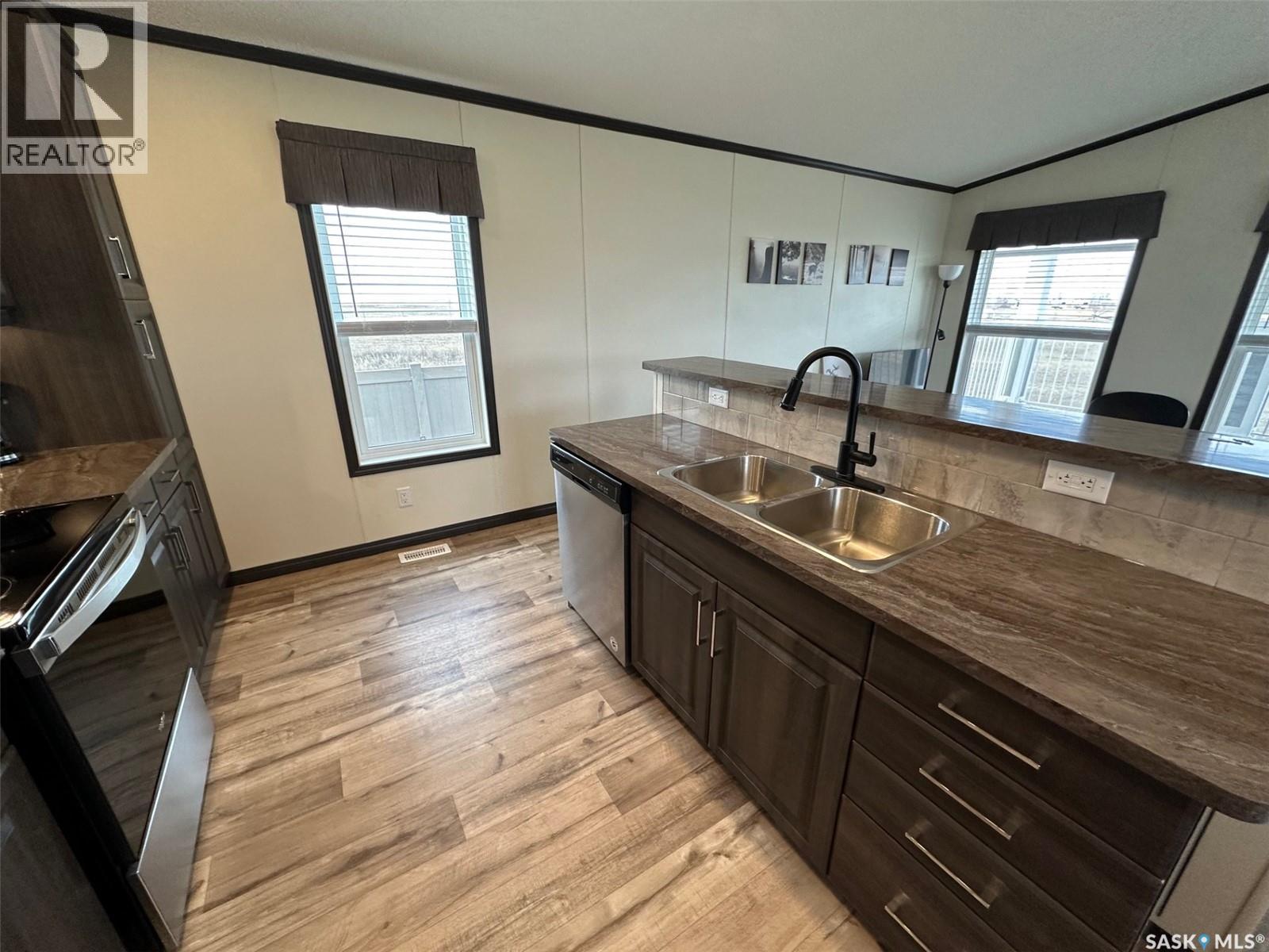 9 Lakeshore DRIVE - 7