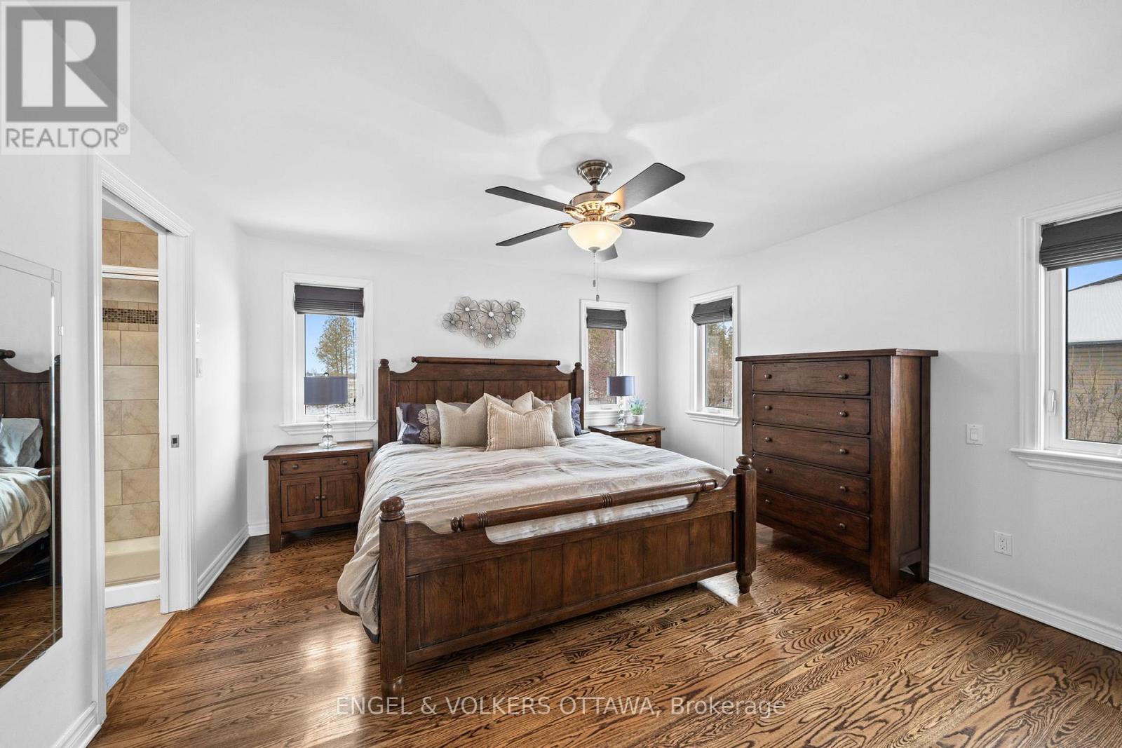 5579 LOMBARDY DRIVE - 15