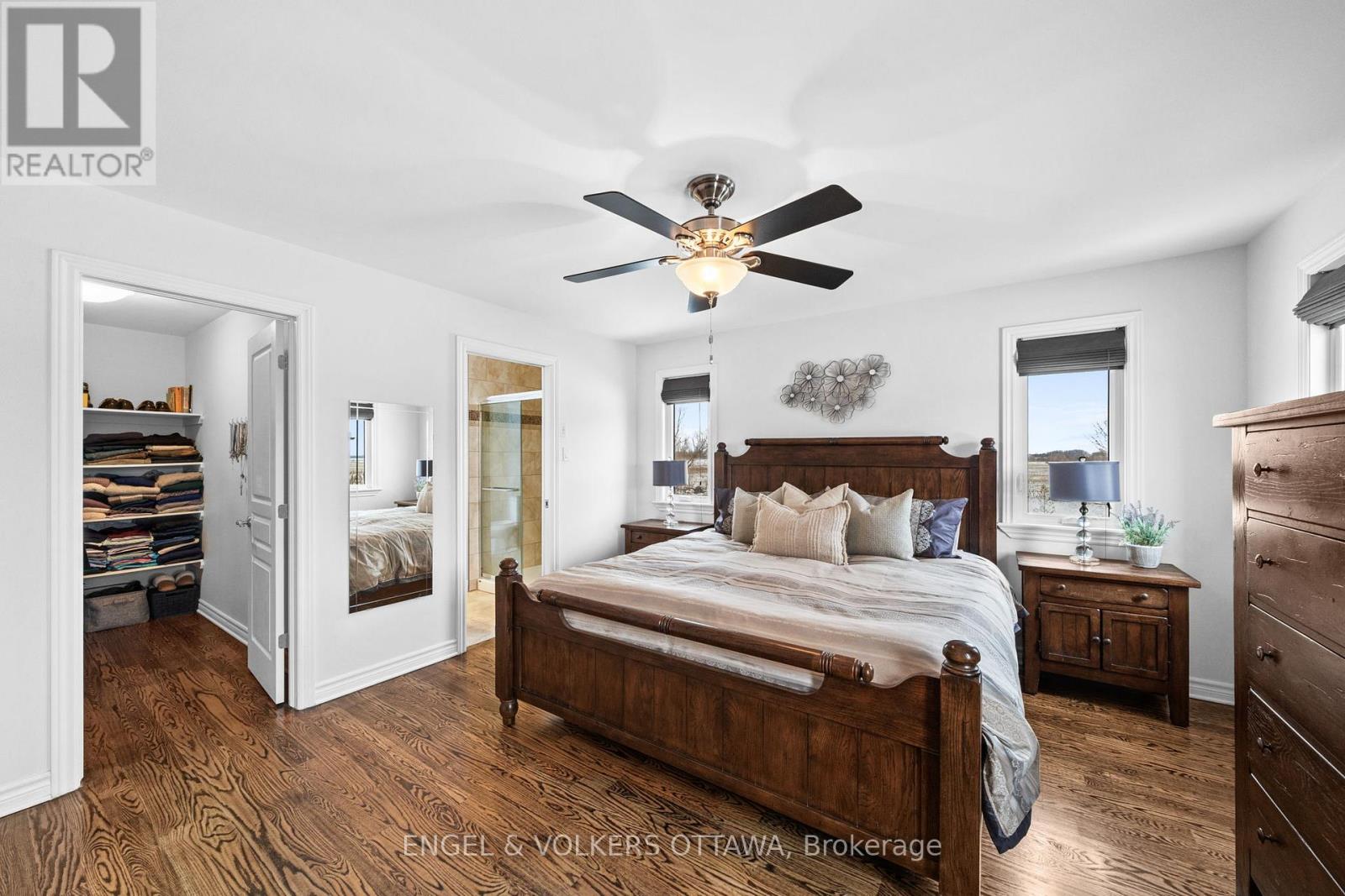 5579 LOMBARDY DRIVE - 16