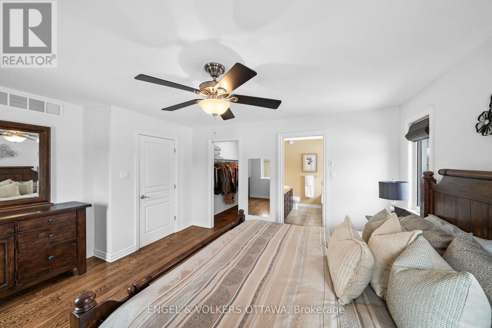 5579 LOMBARDY DRIVE - 17