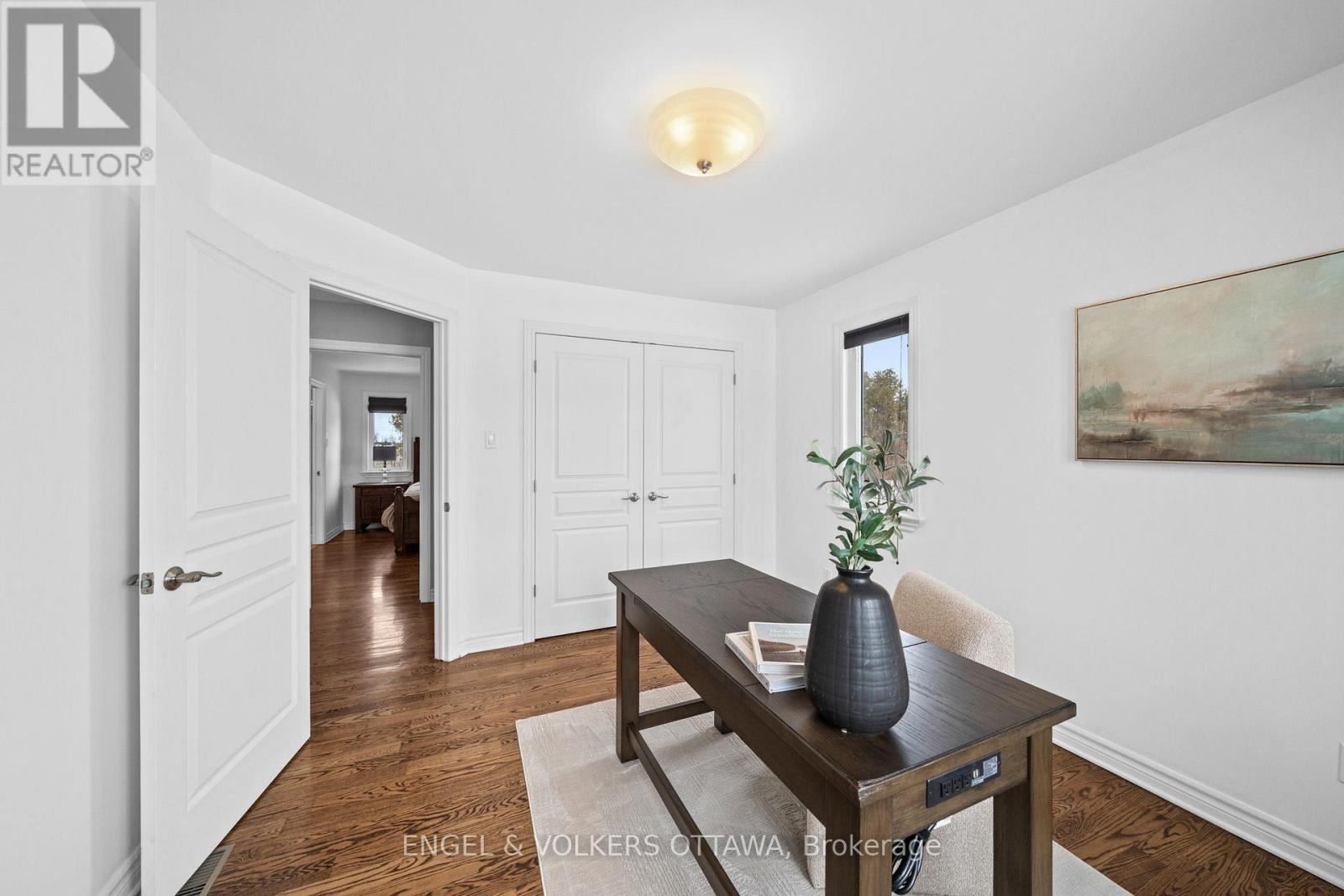5579 LOMBARDY DRIVE - 23