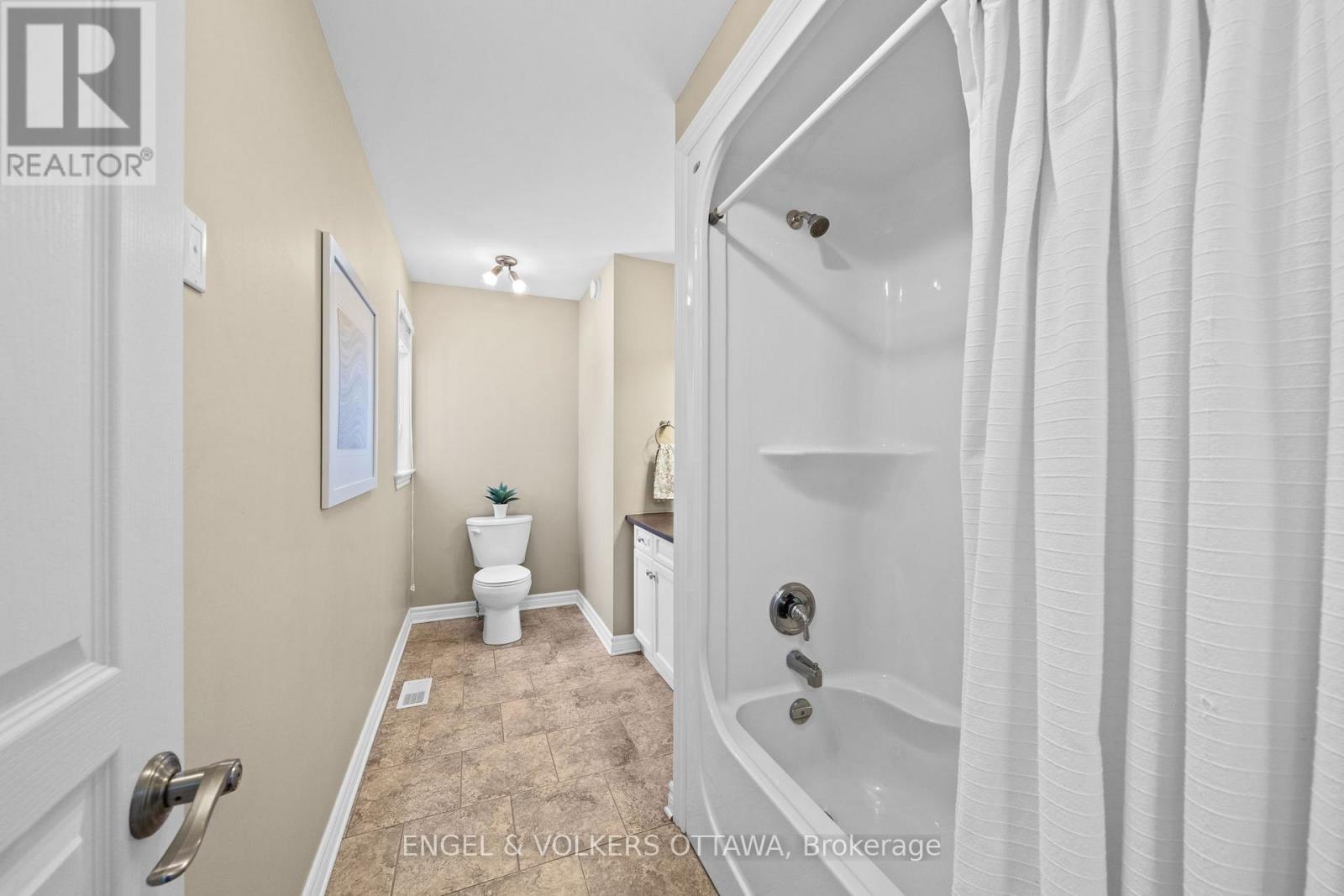 5579 LOMBARDY DRIVE - 24