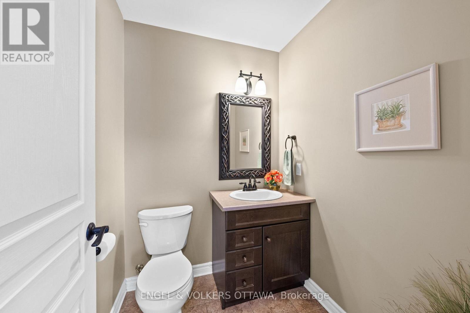 5579 LOMBARDY DRIVE - 30