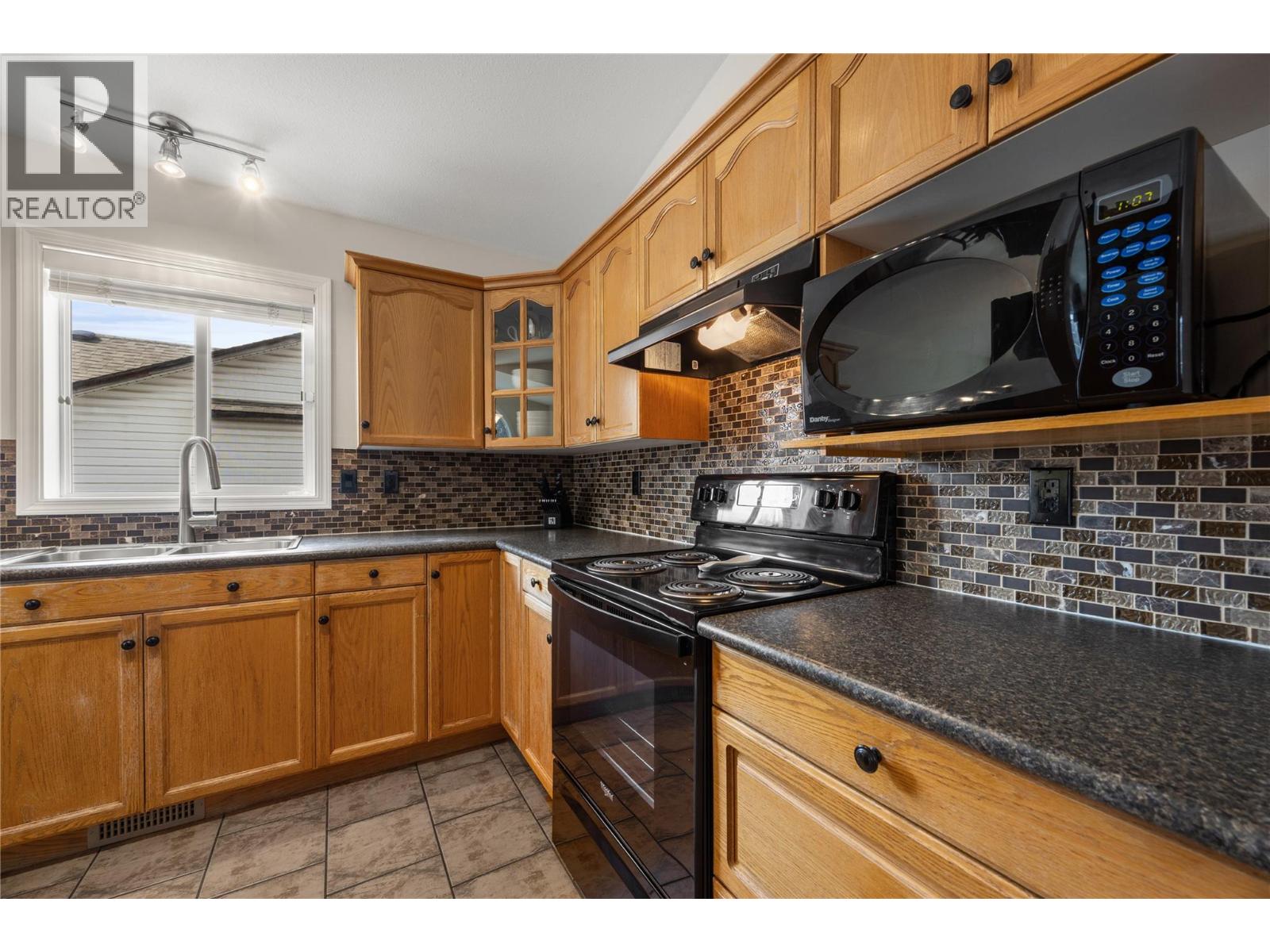  440 Wigglesworth Crescent, Kelowna