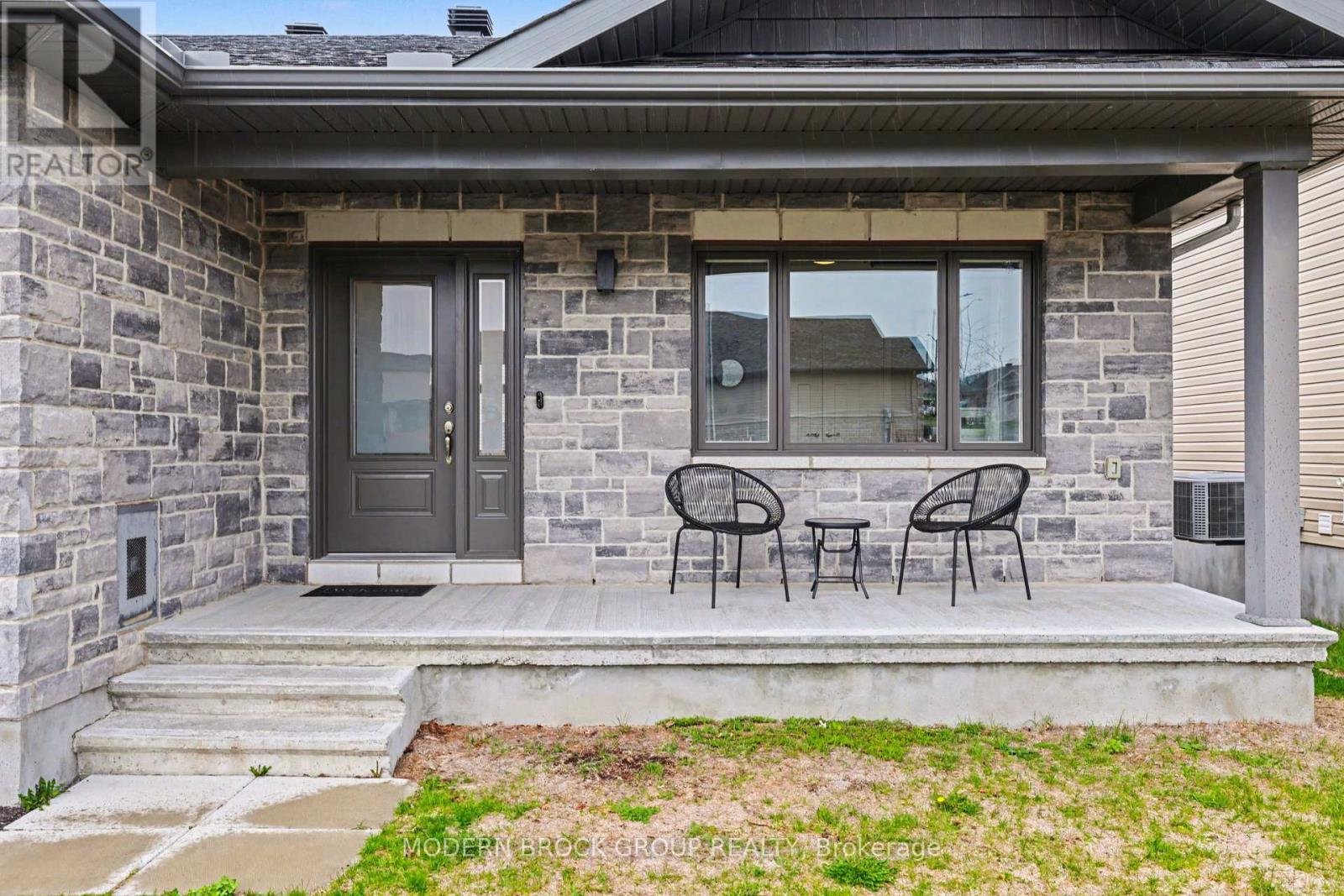17 DOUGLAS BROWN WAY - 5