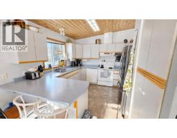 1982 Elliott Crescent, Houston, BC V0J1Z0 Photo 14