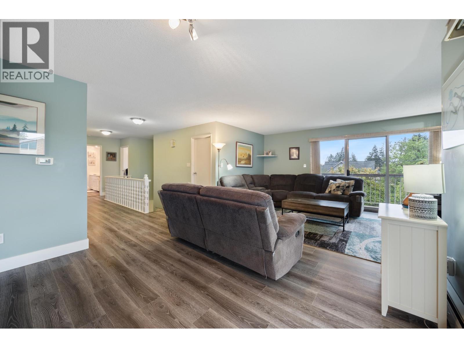 4 Bed, 3 Bath House for Sale in Burnaby – 4607 IRMIN STREET, Burnaby - Image 16