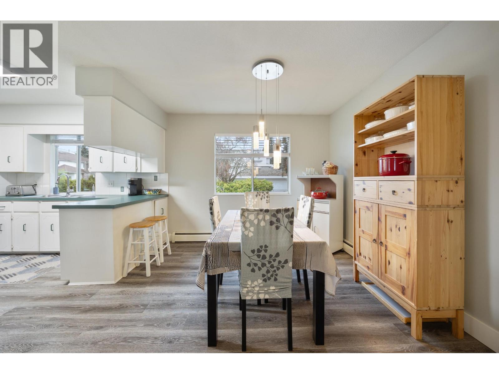4 Bed, 3 Bath House for Sale in Burnaby – 4607 IRMIN STREET, Burnaby - Image 24