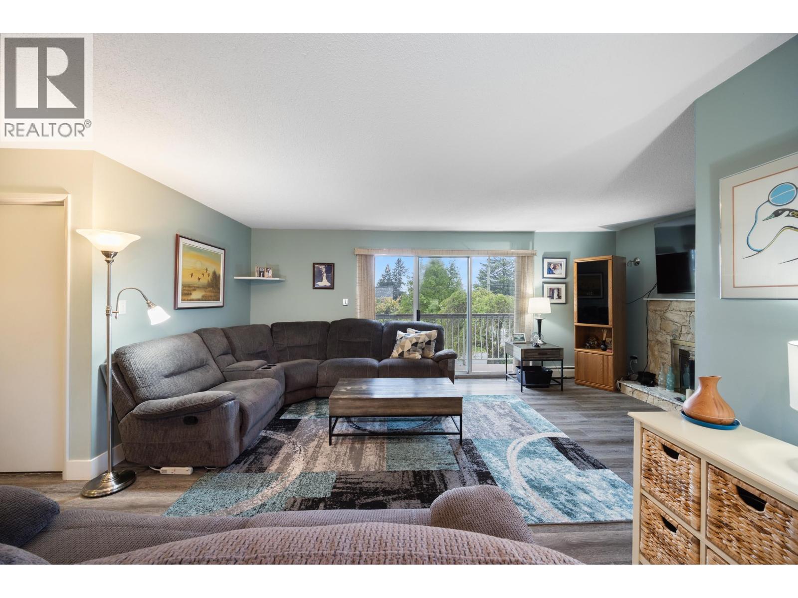 4 Bed, 3 Bath House for Sale in Burnaby – 4607 IRMIN STREET, Burnaby - Image 17