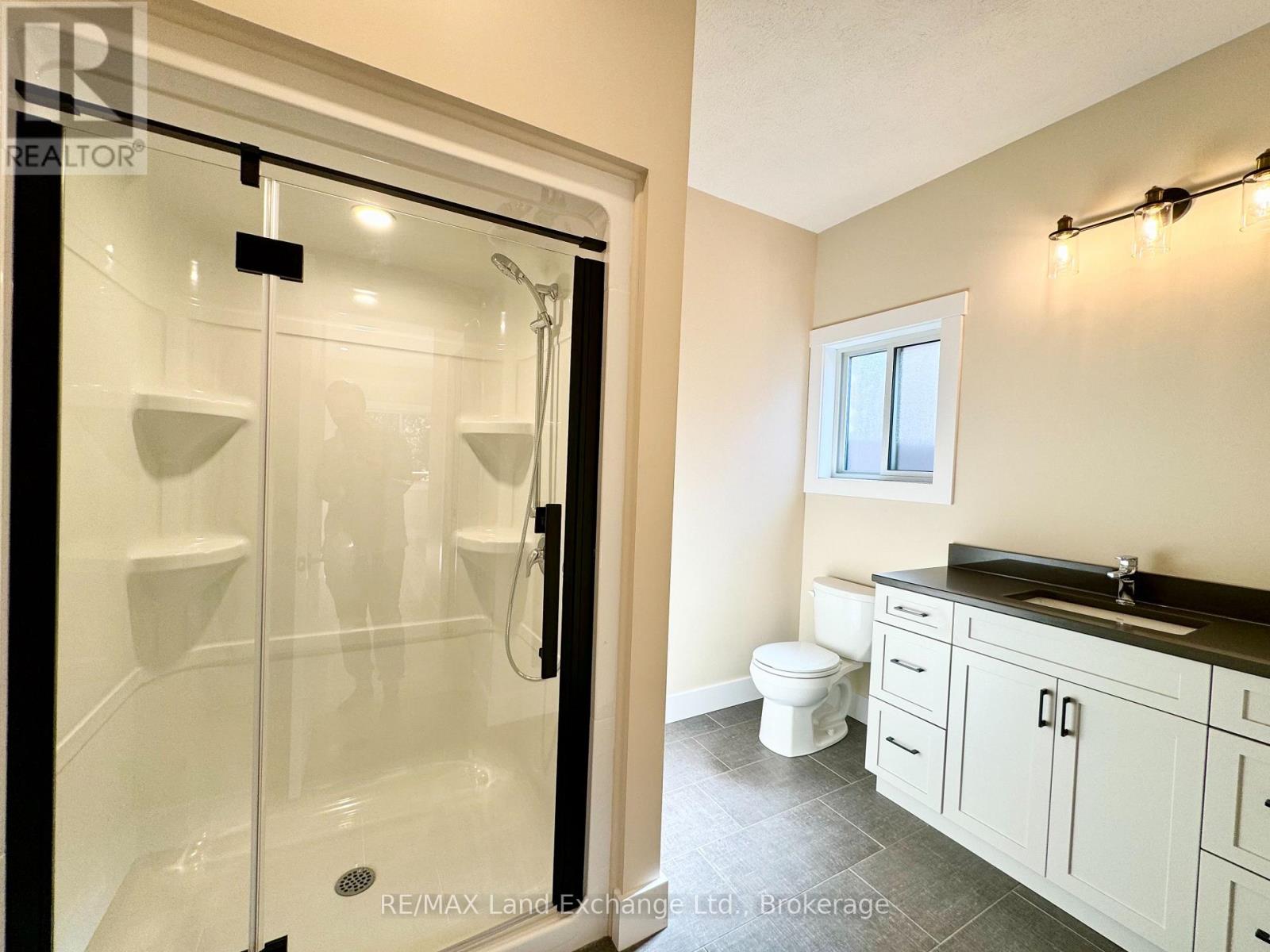 15 NYAH COURT - Image 7