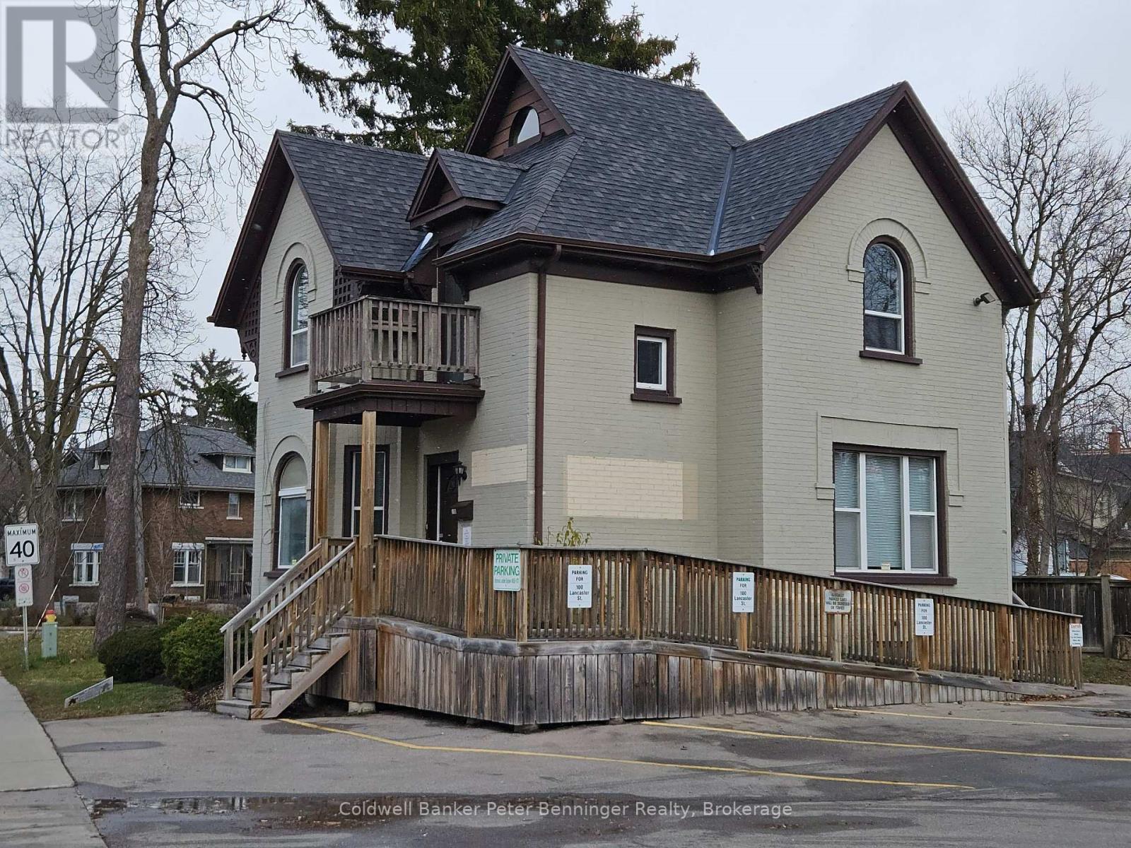 100 LANCASTER STREET E — photo 1