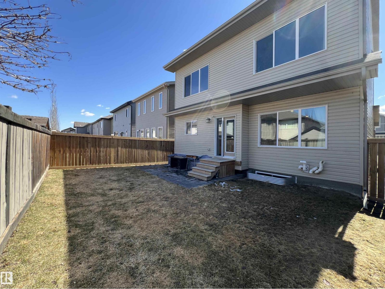 17828 9 AV SW, Edmonton