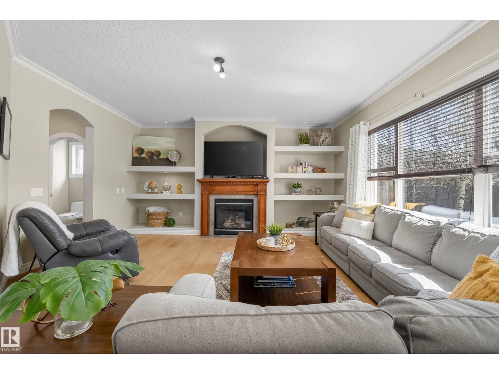 #559 52328 RGE ROAD 233 - 18