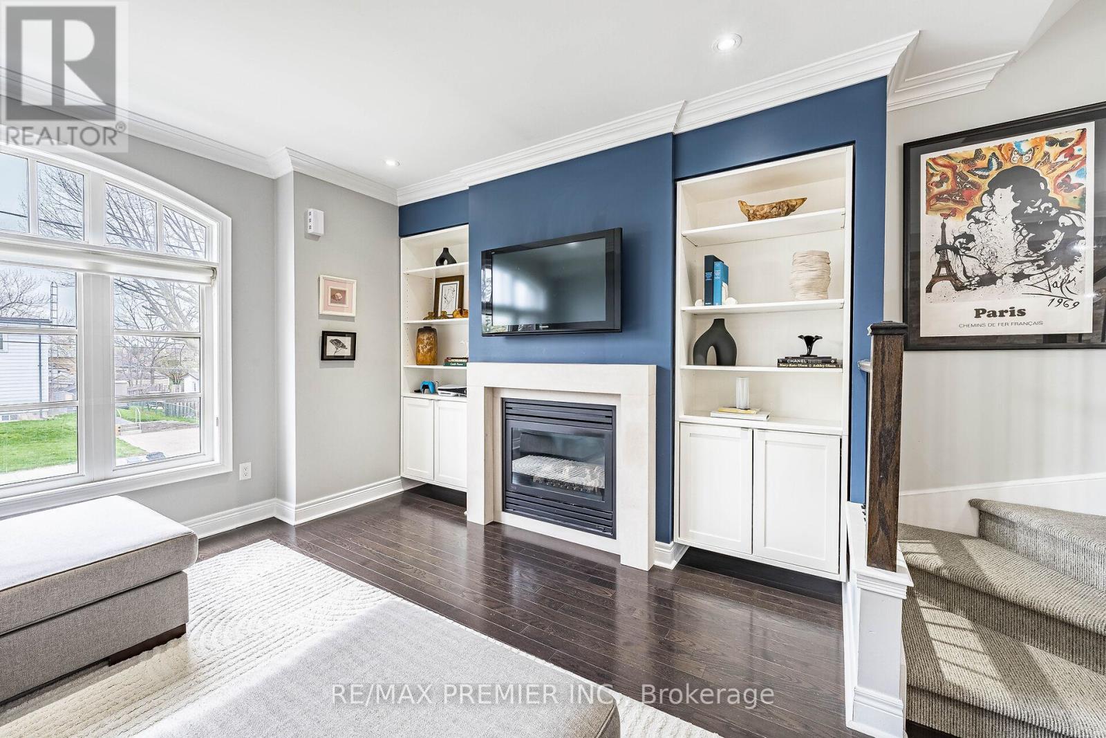 #16 8321 KIPLING AVENUE - 13