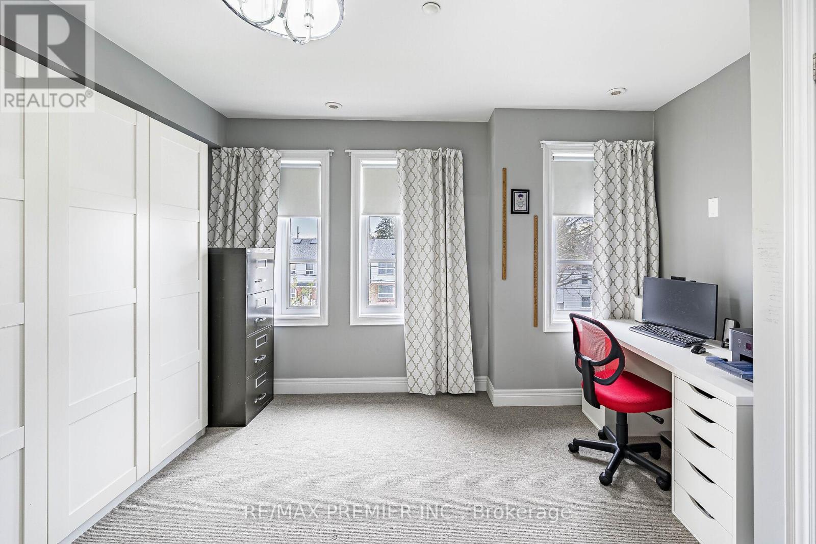 #16 8321 KIPLING AVENUE - 17