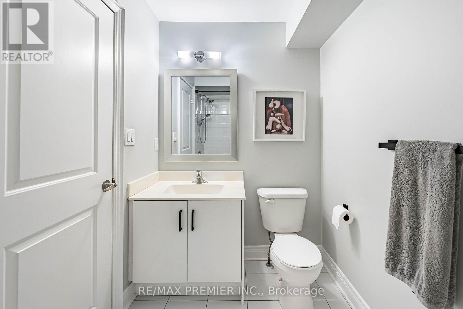 #16 8321 KIPLING AVENUE - 20