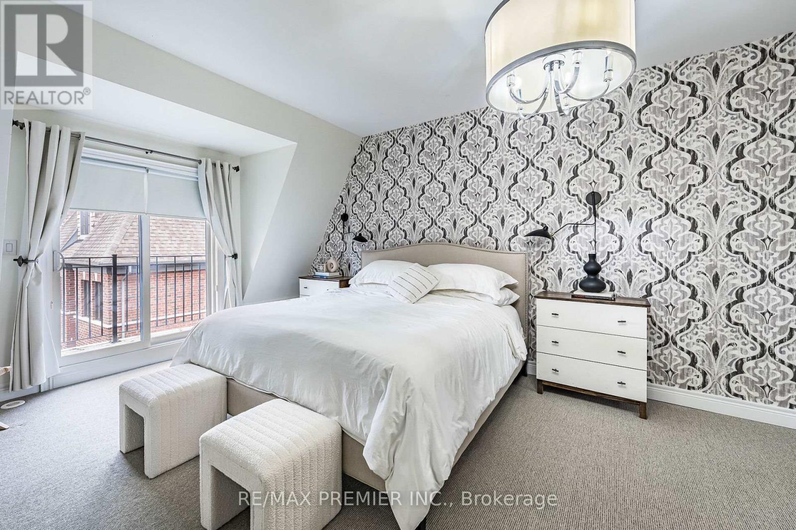 #16 8321 KIPLING AVENUE - 23