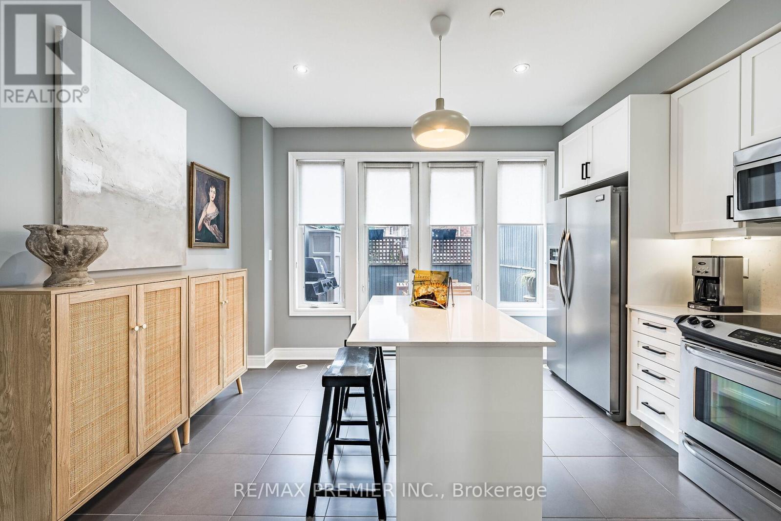 #16 8321 KIPLING AVENUE - 4